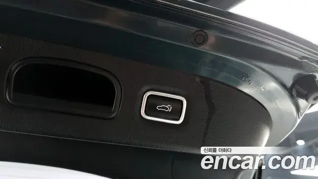 Kia Stinger Meister 2023 — Şəkil 13/20