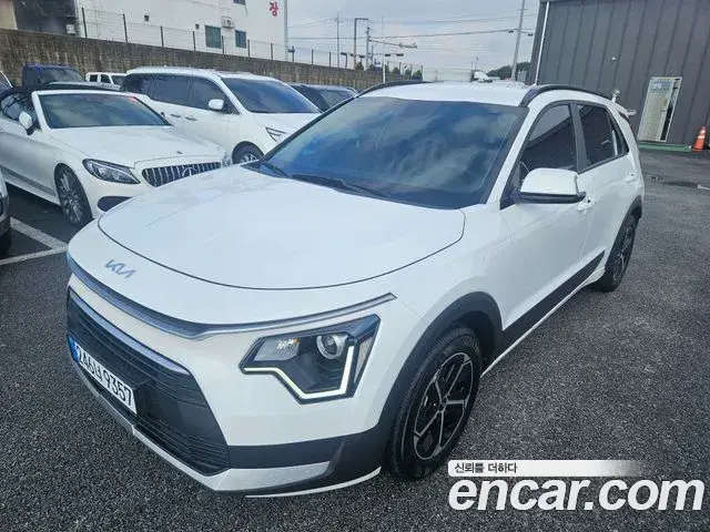 Kia Niro 2024 — ფოტო 2/20