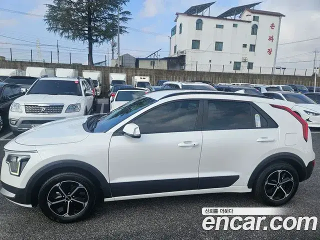 Kia Niro 2024 — ფოტო 9/20