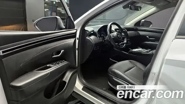 Hyundai Tucson Hybrid 2022 — Photo 17/20