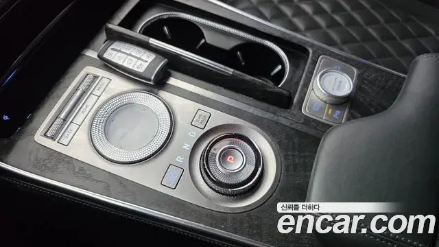 Genesis GV80 2022 — ფოტო 18/20