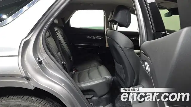 Genesis GV70 2022 — Şəkil 10/20