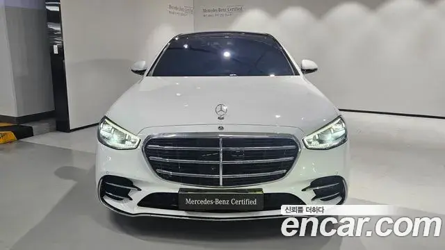 Mercedes-Benz S-Class 2025 — Photo 16/20