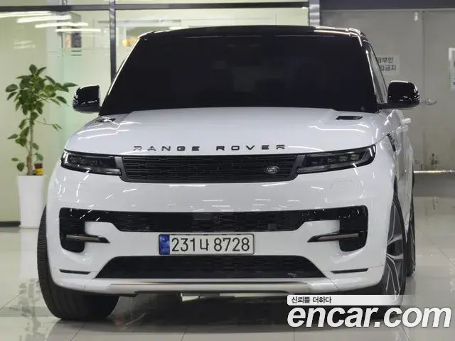 Land Rover Range Rover Sport 2023 — Photo 3/18