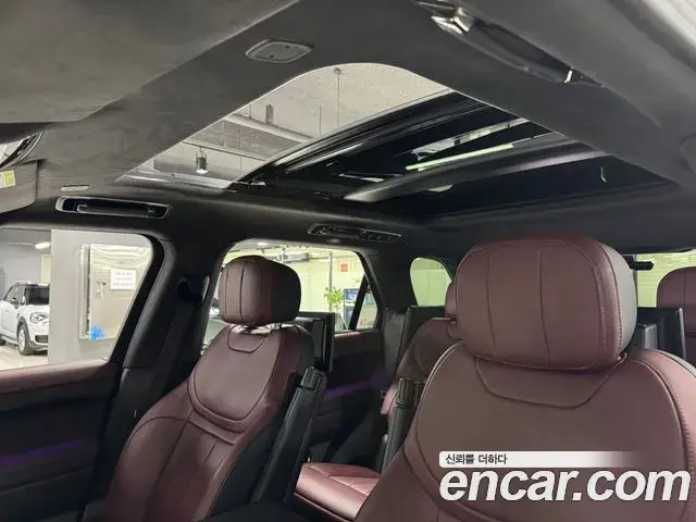 Land Rover Range Rover Sport 2023 — Photo 15/18