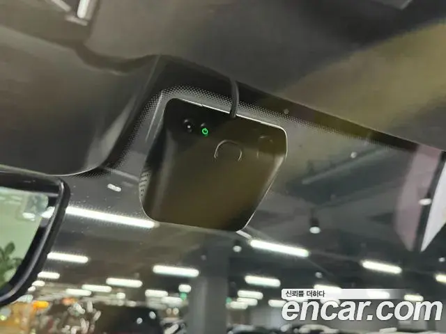 Land Rover Range Rover Sport 2023 — Photo 9/18