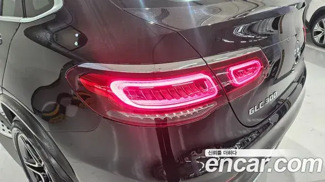 Mercedes-Benz GLC-Class 2023 — Фото 13/20