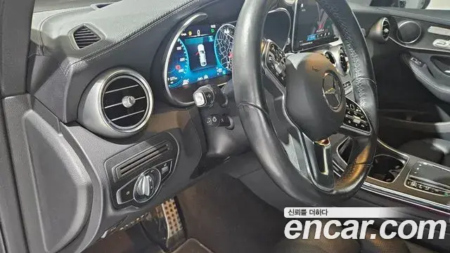 Mercedes-Benz GLC-Class 2023 — Фото 15/20