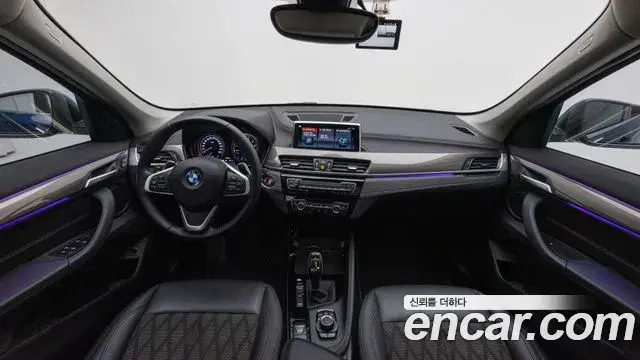 BMW X1 2021 — ფოტო 1/19