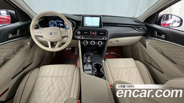 Genesis G70 2020 — ფოტო 7/20