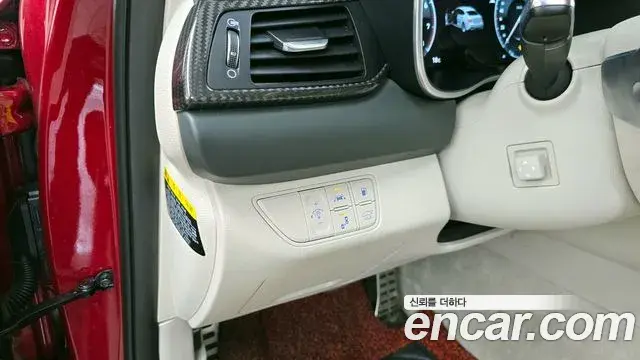 Genesis G70 2020 — ფოტო 19/20