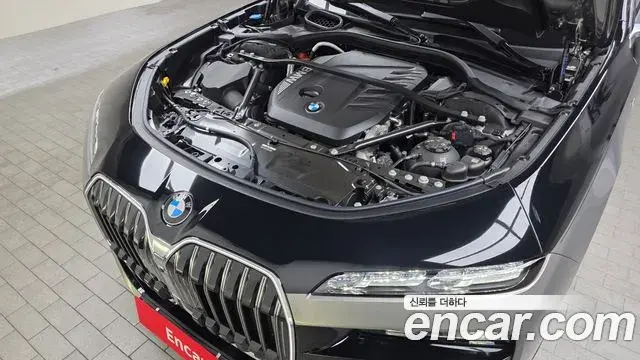 BMW 7 Series 2025 — Photo 10/20
