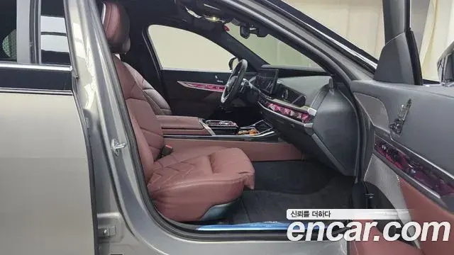 BMW 7 Series 2025 — Photo 16/20