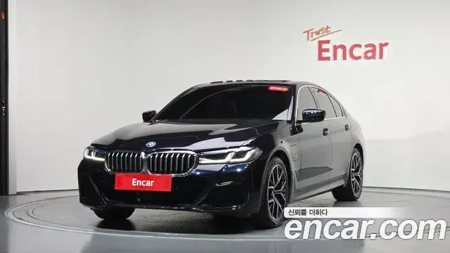 BMW 5 Series 2022 — Şəkil 5/20