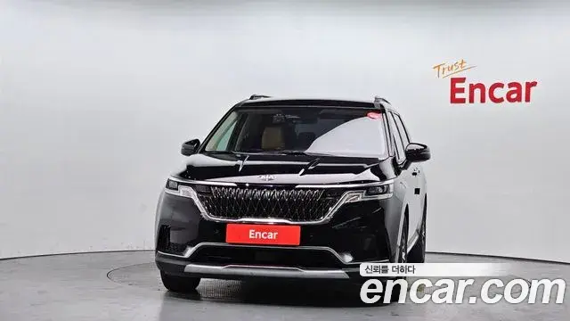 Kia Carnival 2021 — Фото 3/20