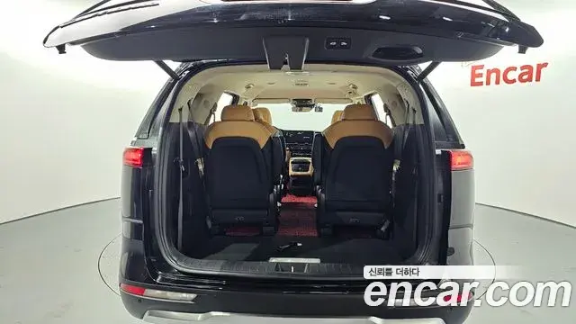 Kia Carnival 2021 — Фото 20/20