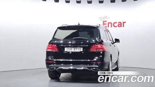 Mercedes-Benz GLE-Class 2018 — Photo 7/20