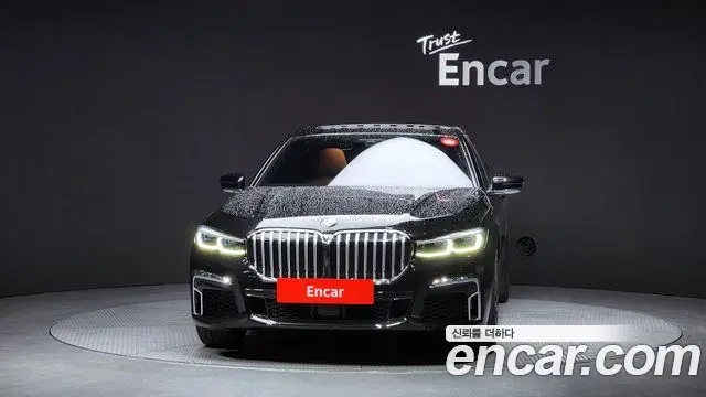BMW 7 Series 2021 — Photo 8/20