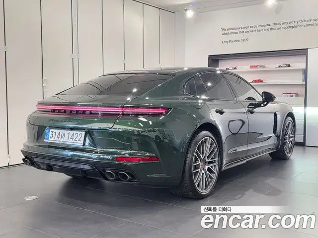 Porsche Panamera 2025 — ფოტო 7/20