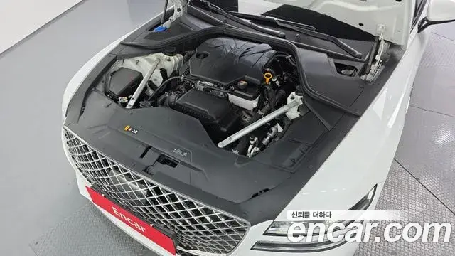 Genesis G80 2022 — Photo 15/20