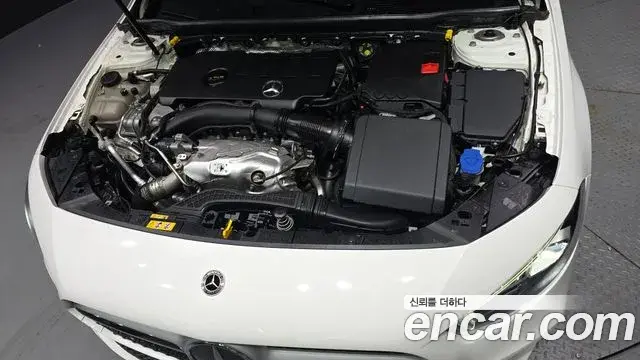 Mercedes-Benz A-Class 2022 — Фото 6/20