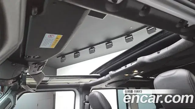 Jeep Wrangler 2019 — ფოტო 20/20