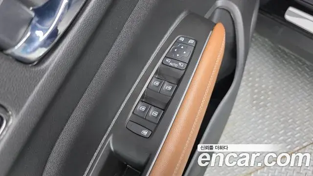 Renault Samsung QM6 2021 — Photo 6/20