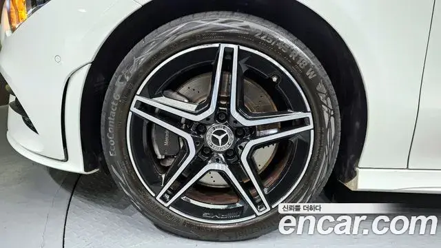 Mercedes-Benz CLA-Class 2020 — Фото 5/20
