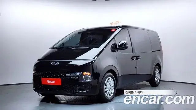 Hyundai Staria 2021 — Photo 9/20