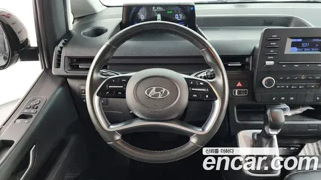 Hyundai Staria 2021 — Photo 3/20