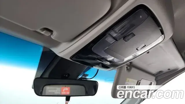 Hyundai Staria 2021 — Photo 16/20