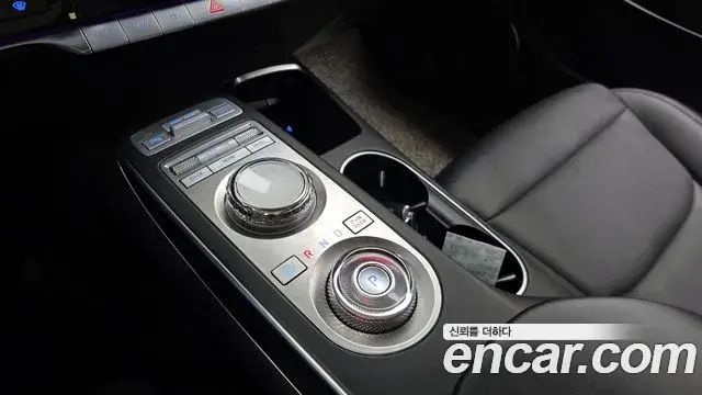 Genesis GV70 2022 — Şəkil 17/20