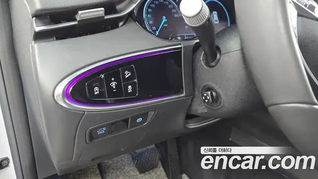 Genesis GV70 2022 — Şəkil 19/20
