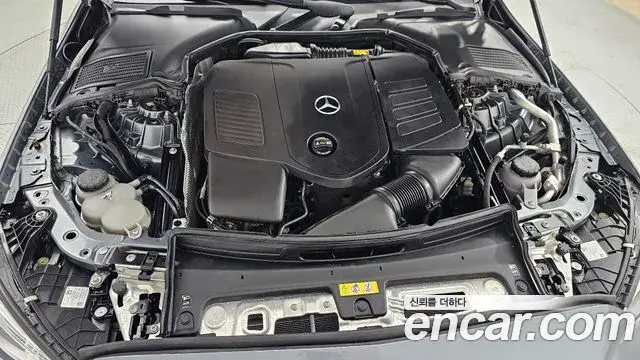 Mercedes-Benz C-Class 2022 — Photo 19/20