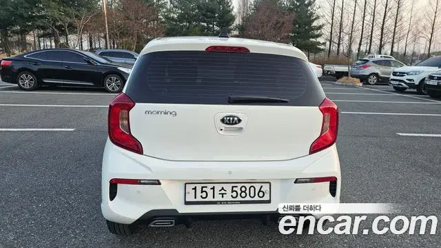Kia Morning Urban 2020 — Şəkil 11/20