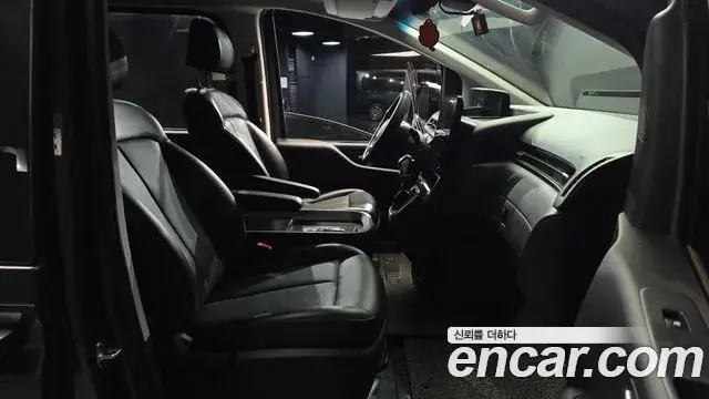 Hyundai Staria 2021 — Photo 11/20