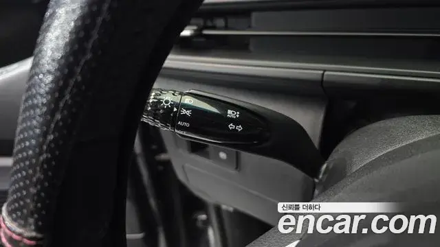 Hyundai Staria 2021 — Photo 17/20