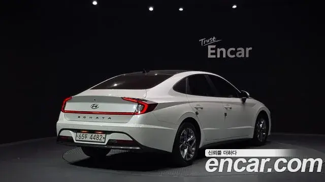 Hyundai Sonata Hybrid 2019 — ფოტო 4/20