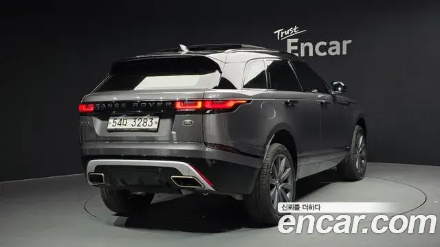 Land Rover Range Rover Velar 2019 — Photo 16/20