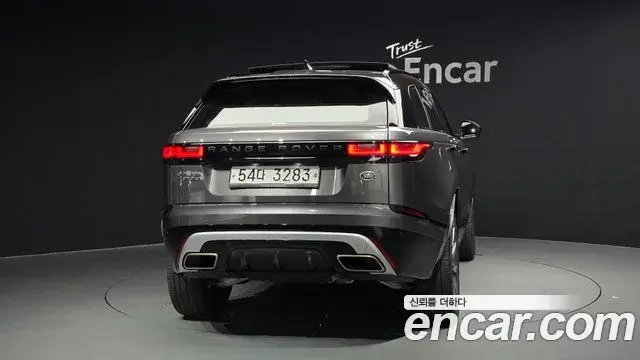 Land Rover Range Rover Velar 2019 — Photo 2/20