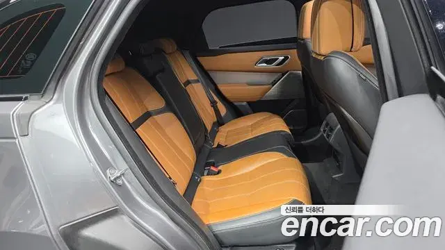 Land Rover Range Rover Velar 2019 — Photo 12/20