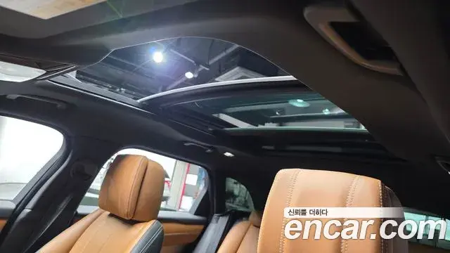 Land Rover Range Rover Velar 2019 — Photo 20/20