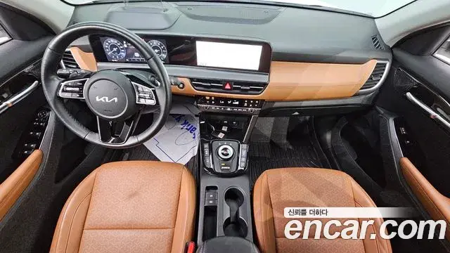 Kia Seltos 2023 — Photo 15/33
