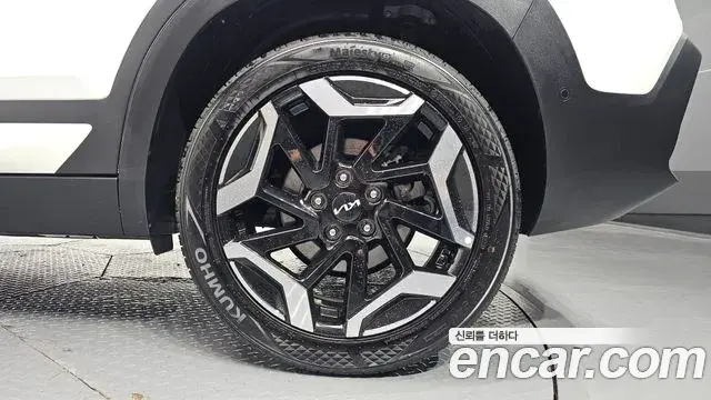 Kia Seltos 2023 — Photo 20/33