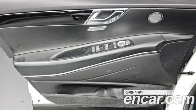 Genesis GV80 2020 — ფოტო 33/33