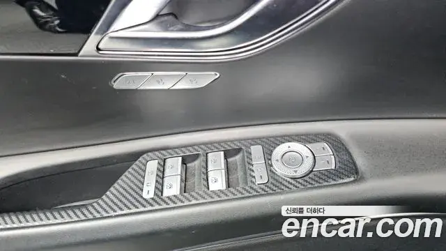 Genesis GV80 2020 — ფოტო 12/33