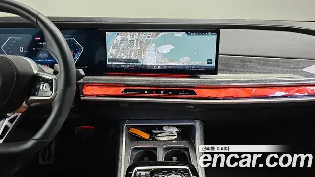 BMW 7 Series 2024 — ფოტო 15/20