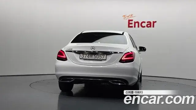 Mercedes-Benz C-Class 2020 — Фото 4/20