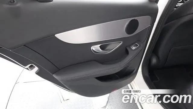 Mercedes-Benz C-Class 2020 — ფოტო 3/32
