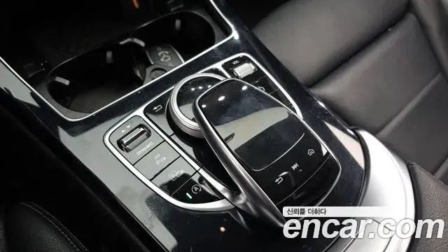 Mercedes-Benz C-Class 2020 — ფოტო 32/32